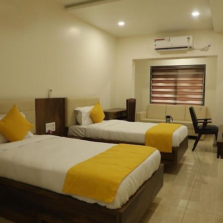 Hotel Balaji Palace 포르반다르 외부 사진