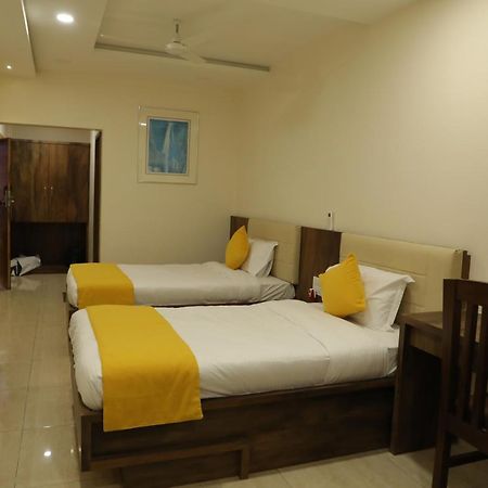Hotel Balaji Palace 포르반다르 외부 사진